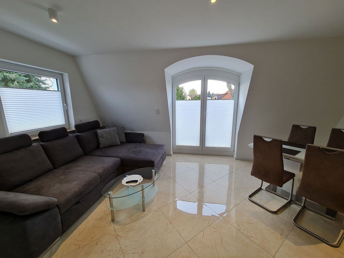 Prenájom bytu 3-izbový 75 m², Farmersteg 10, Hoppegarten, Brandenbursko Prenájom bytu 3-izbový 75 m², Farmersteg 10, Hoppegarten, Brandenbursko