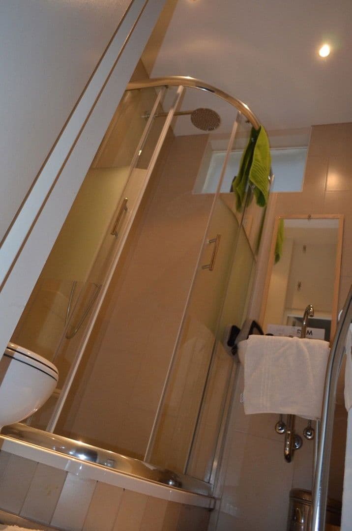 Predaj bytu 4-izbový 146 m², Prinzregentenstr., Berlin, Berlín Predaj bytu 4-izbový 146 m², Prinzregentenstr., Berlin, Berlín