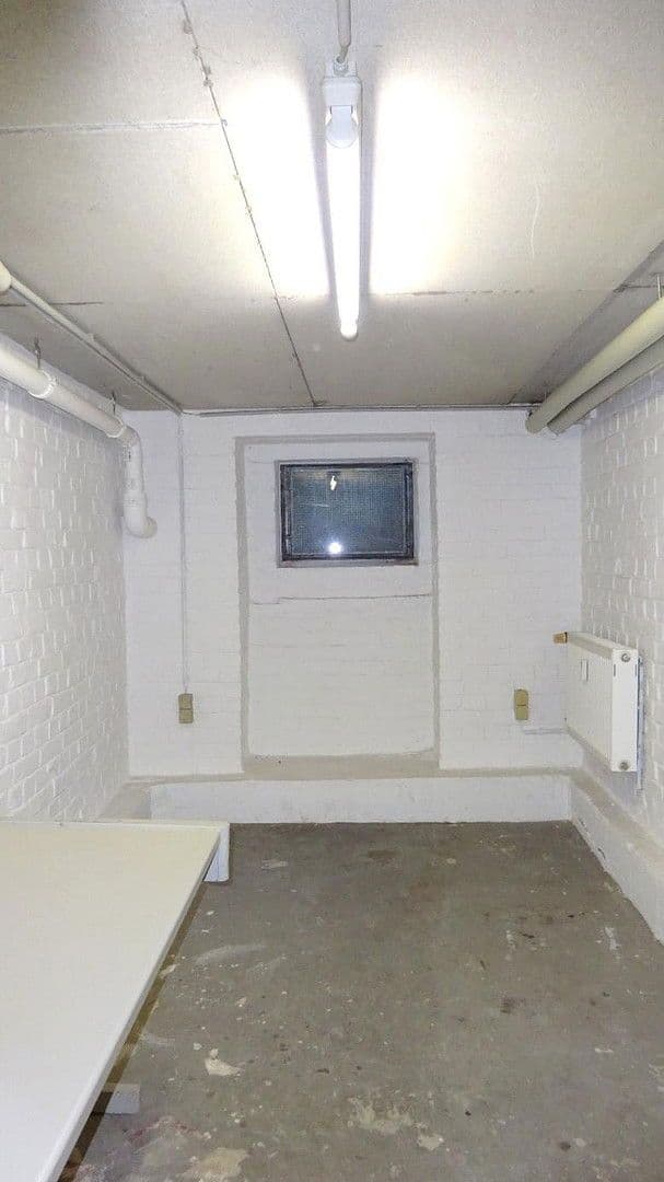 Prenájom nebytového priestoru 65 m², Ringbahnstr. 27, Berlin, Berlín Prenájom nebytového priestoru 65 m², Ringbahnstr. 27, Berlin, Berlín