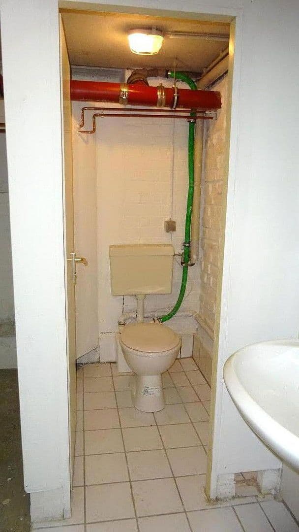 Prenájom nebytového priestoru 65 m², Ringbahnstr. 27, Berlin, Berlín Prenájom nebytového priestoru 65 m², Ringbahnstr. 27, Berlin, Berlín