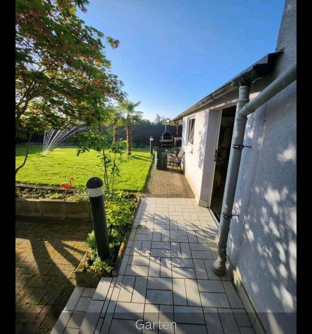 Prenájom bytu 2-izbový 65 m², Weinheim, Bádensko-Wurttembersko Prenájom bytu 2-izbový 65 m², Weinheim, Bádensko-Wurttembersko