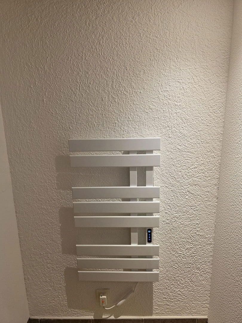 Prenájom bytu 2-izbový 65 m², Weinheim, Bádensko-Wurttembersko Prenájom bytu 2-izbový 65 m², Weinheim, Bádensko-Wurttembersko