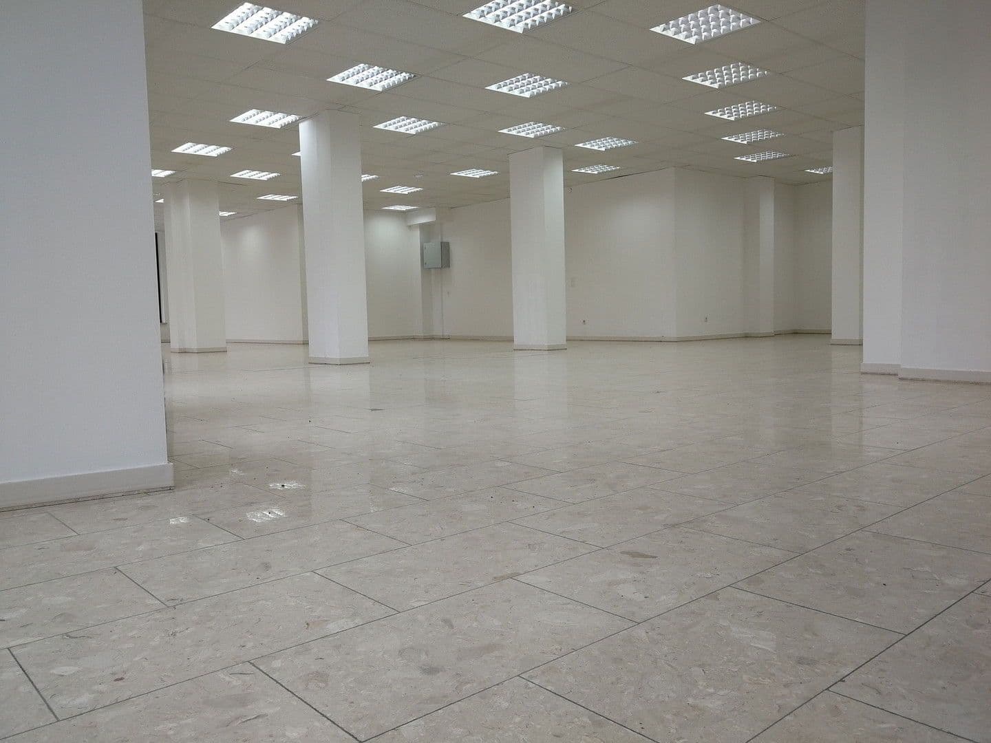 Prenájom nebytového priestoru 200 m², Hauptstraße 19 A, Neusäß, Bavorsko Prenájom nebytového priestoru 200 m², Hauptstraße 19 A, Neusäß, Bavorsko