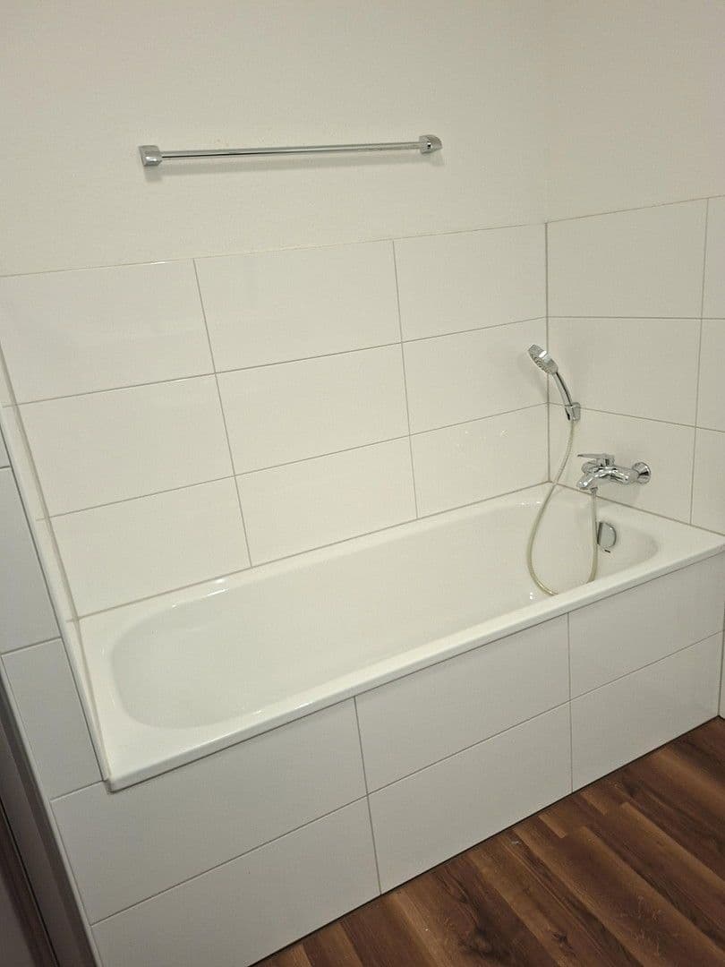 Prenájom bytu 2-izbový 71 m², Remagen, Porýnie-Falcko Prenájom bytu 2-izbový 71 m², Remagen, Porýnie-Falcko