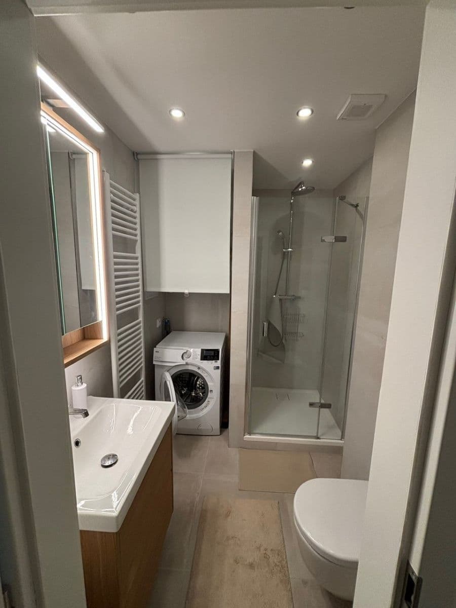 Prenájom bytu 2-izbový 45 m², Boleslavova, Praha, Praha Prenájom bytu 2-izbový 45 m², Boleslavova, Praha, Praha