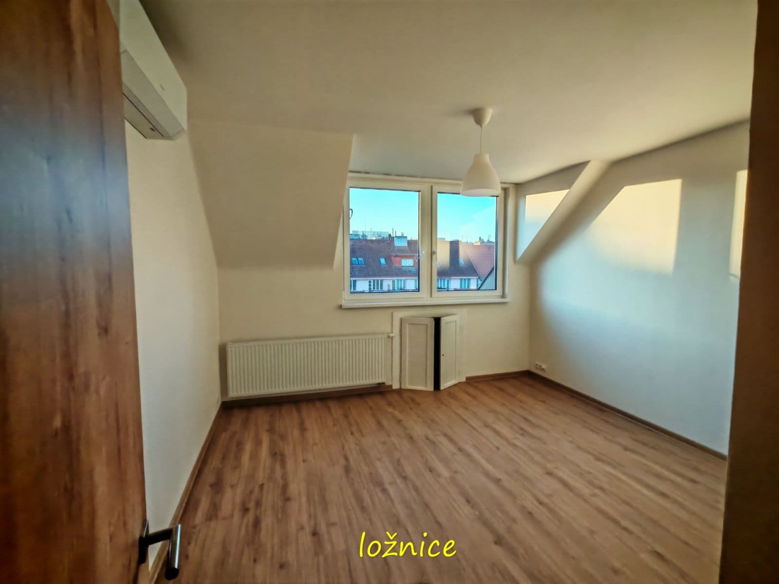Prenájom bytu 2-izbový 63 m², Jugoslávských partyzánů, Praha, Praha Prenájom bytu 2-izbový 63 m², Jugoslávských partyzánů, Praha, Praha