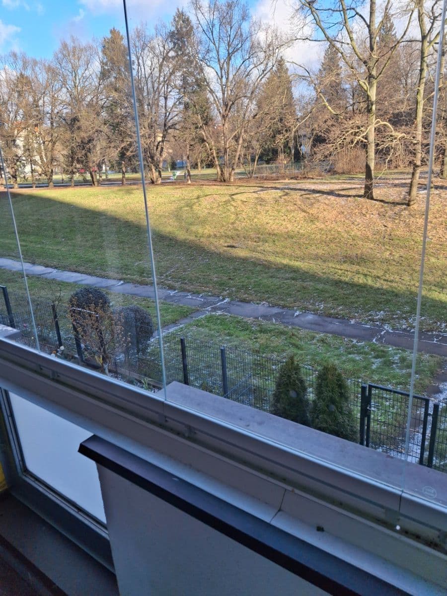 Prenájom bytu 1-izbový 34 m², Hlivická, Praha, Praha Prenájom bytu 1-izbový 34 m², Hlivická, Praha, Praha