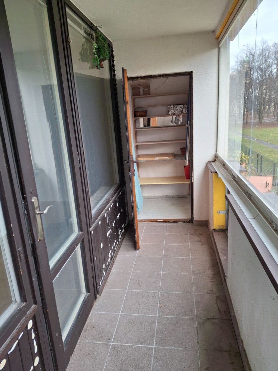 Prenájom bytu 1-izbový 34 m², Hlivická, Praha, Praha Prenájom bytu 1-izbový 34 m², Hlivická, Praha, Praha