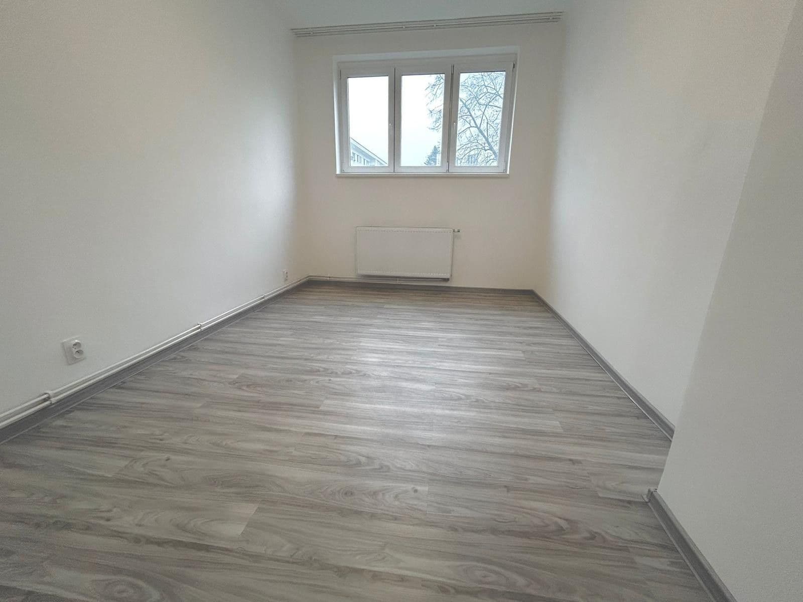 Prenájom bytu 2-izbový 45 m², Neveklovská, Praha, Praha Prenájom bytu 2-izbový 45 m², Neveklovská, Praha, Praha
