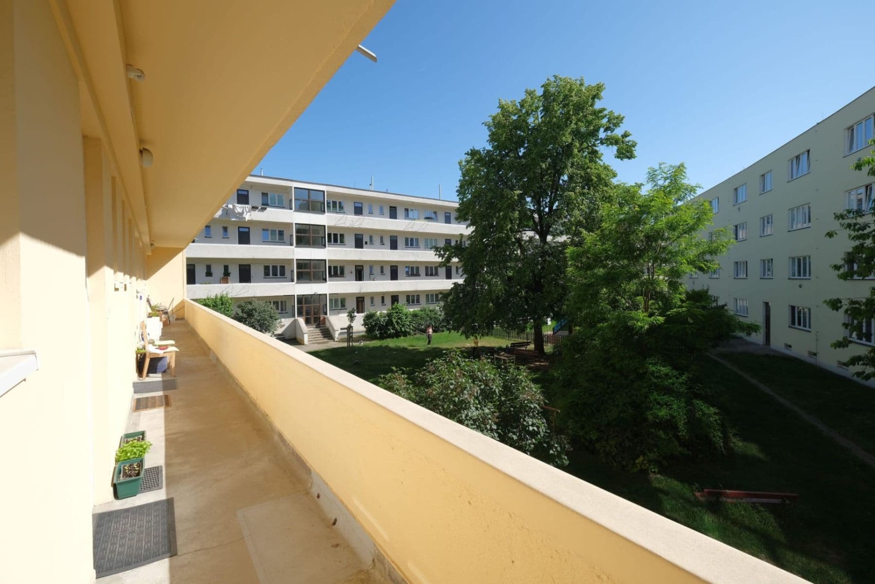 Prenájom bytu 2-izbový 45 m², Neveklovská, Praha, Praha Prenájom bytu 2-izbový 45 m², Neveklovská, Praha, Praha