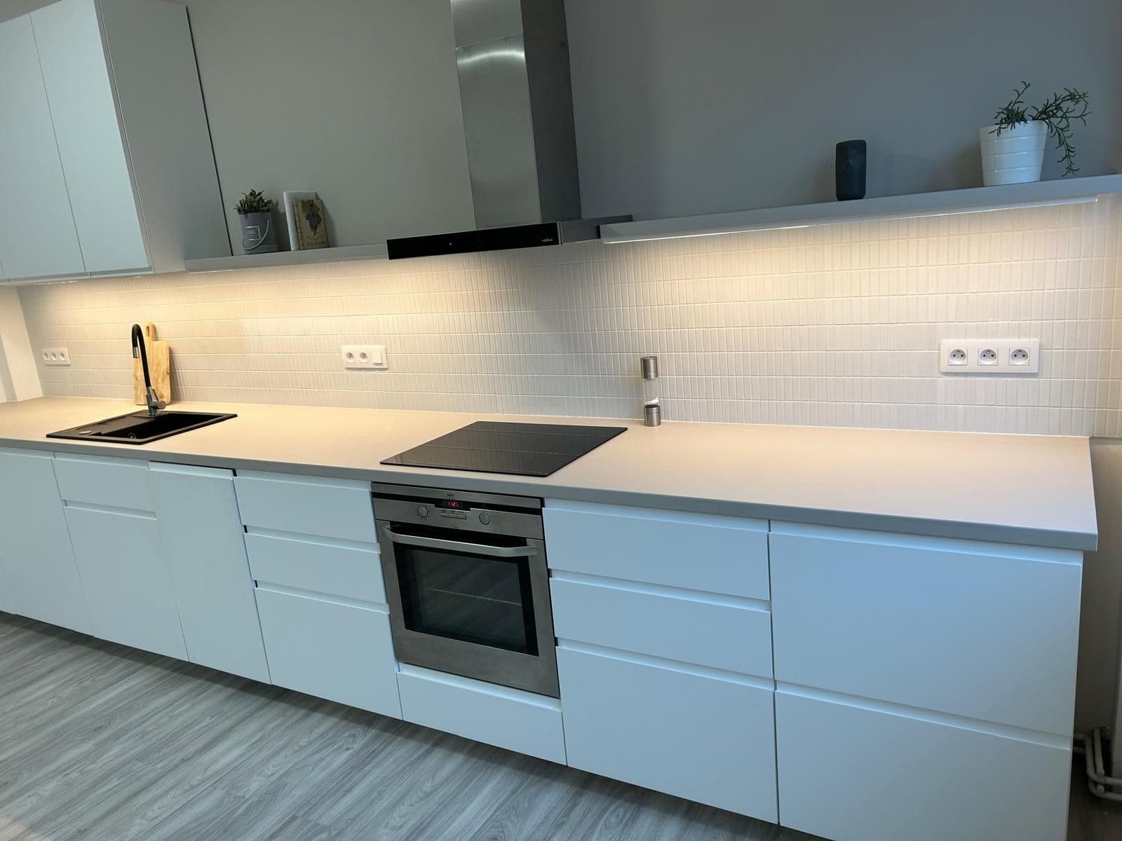 Prenájom bytu 2-izbový 45 m², Neveklovská, Praha, Praha Prenájom bytu 2-izbový 45 m², Neveklovská, Praha, Praha