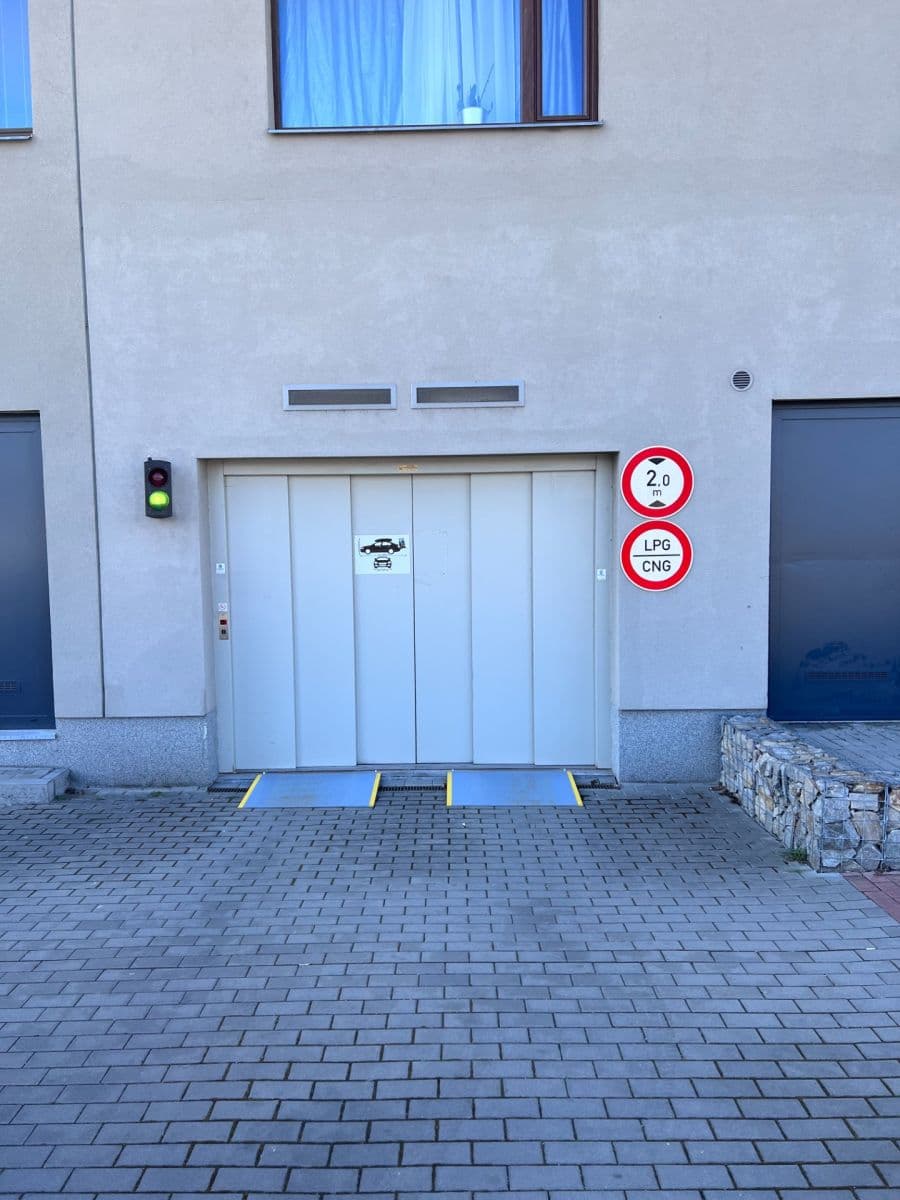 Predaj bytu 3-izbový 99 m², Řípská, Brno, Jihomoravský kraj Predaj bytu 3-izbový 99 m², Řípská, Brno, Jihomoravský kraj