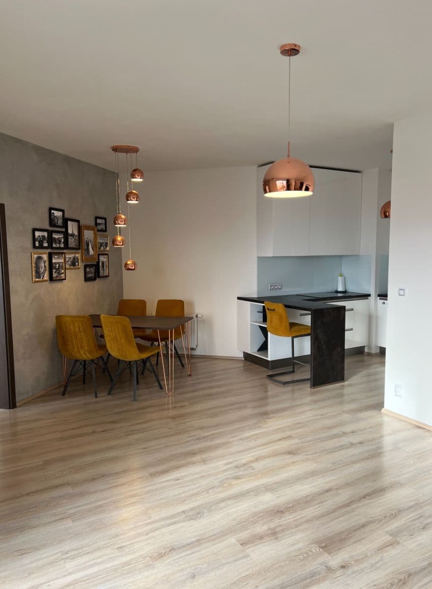 Predaj bytu 3-izbový 99 m², Řípská, Brno, Jihomoravský kraj Predaj bytu 3-izbový 99 m², Řípská, Brno, Jihomoravský kraj