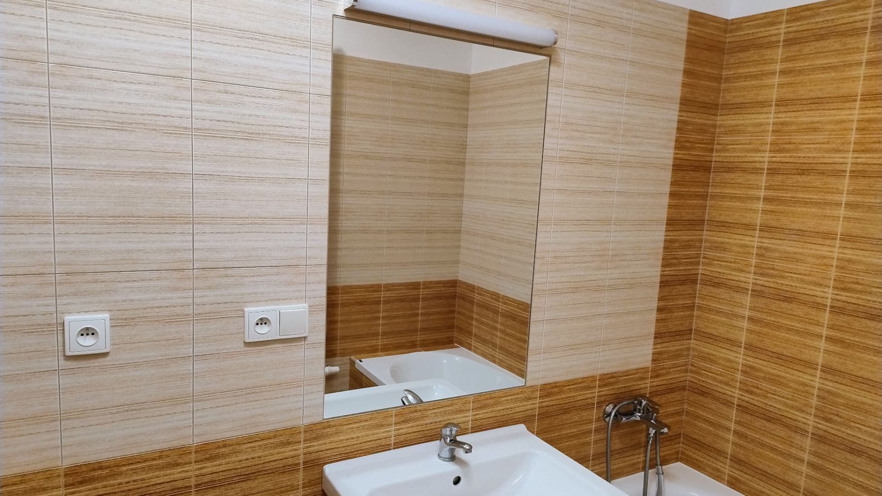 Prenájom bytu 4-izbový 106 m², Stromovka, Havlíčkův Brod, Kraj Vysočina Prenájom bytu 4-izbový 106 m², Stromovka, Havlíčkův Brod, Kraj Vysočina