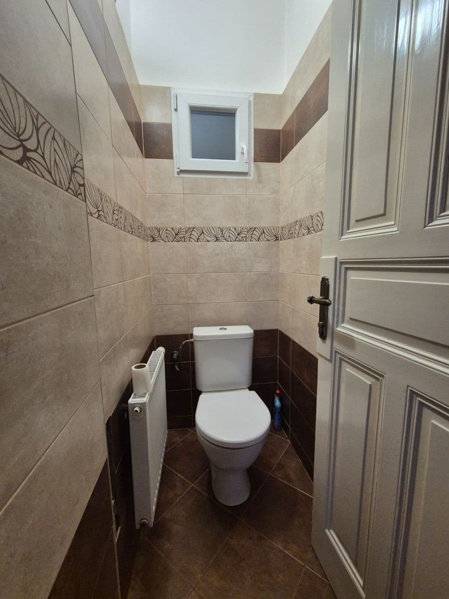 Prenájom bytu 3-izbový 100 m², Šumavská, Praha, Praha Prenájom bytu 3-izbový 100 m², Šumavská, Praha, Praha