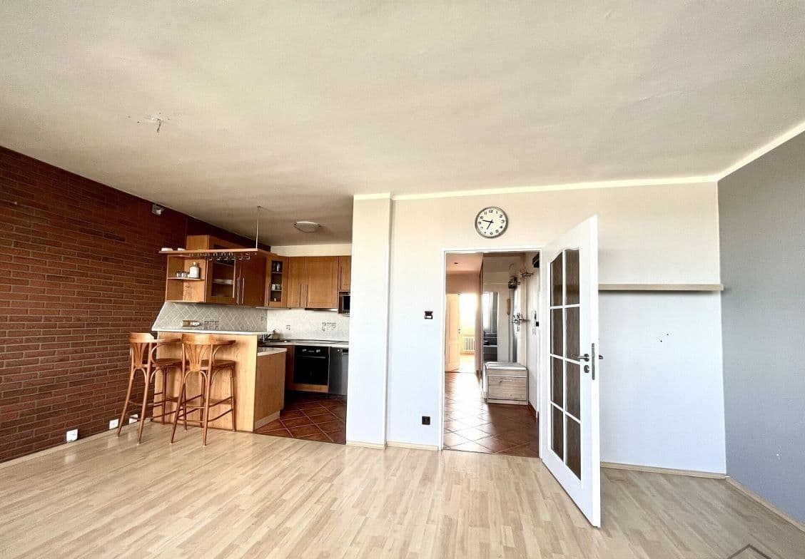 Predaj bytu 3-izbový 72 m², Hlivická, Praha, Praha Predaj bytu 3-izbový 72 m², Hlivická, Praha, Praha