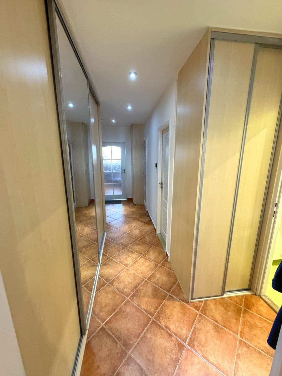 Predaj bytu 3-izbový 72 m², Hlivická, Praha, Praha Predaj bytu 3-izbový 72 m², Hlivická, Praha, Praha