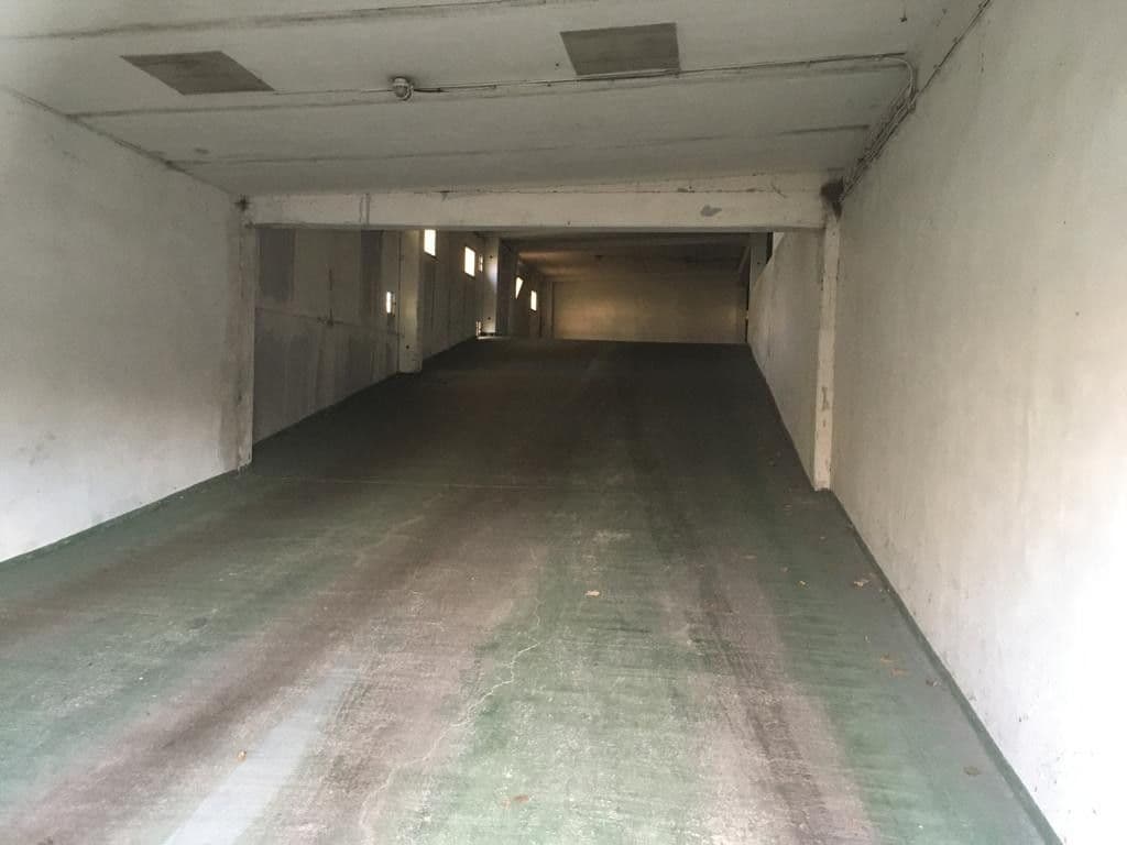 Prenájom garáže 18 m², Brno, Jihomoravský kraj Prenájom garáže 18 m², Brno, Jihomoravský kraj