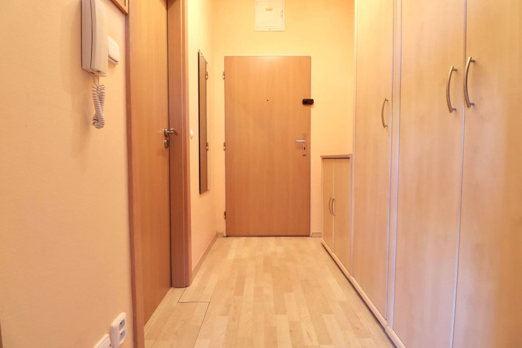 Prenájom bytu 2-izbový 41 m², Voskovcova, Praha, Praha Prenájom bytu 2-izbový 41 m², Voskovcova, Praha, Praha