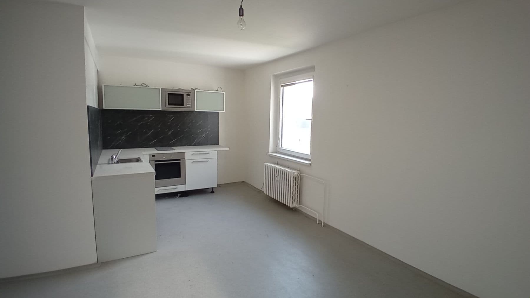 Prenájom nebytového priestoru 101 m², Českobratrská, Praha, Praha Prenájom nebytového priestoru 101 m², Českobratrská, Praha, Praha