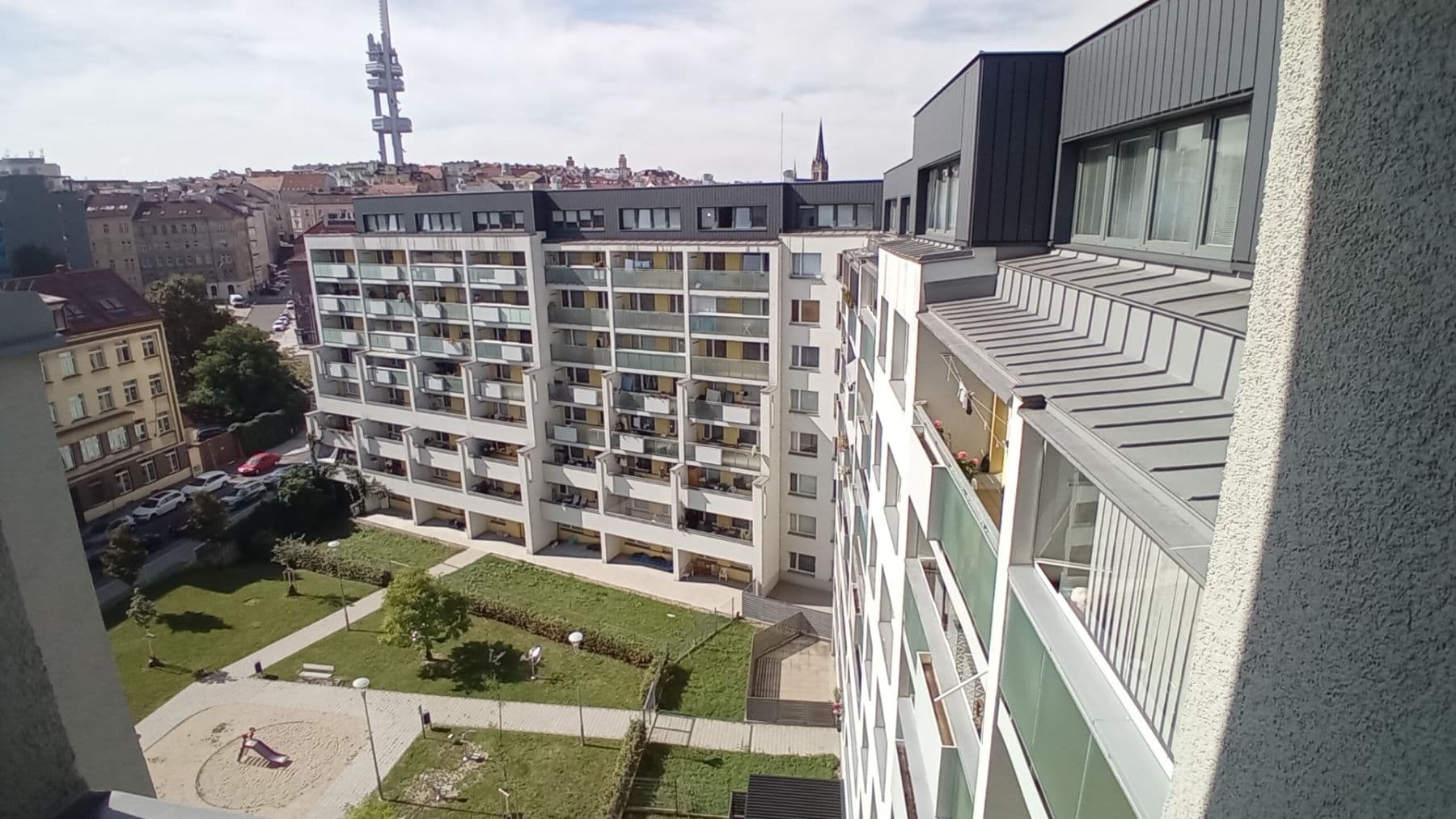 Prenájom nebytového priestoru 101 m², Českobratrská, Praha, Praha Prenájom nebytového priestoru 101 m², Českobratrská, Praha, Praha