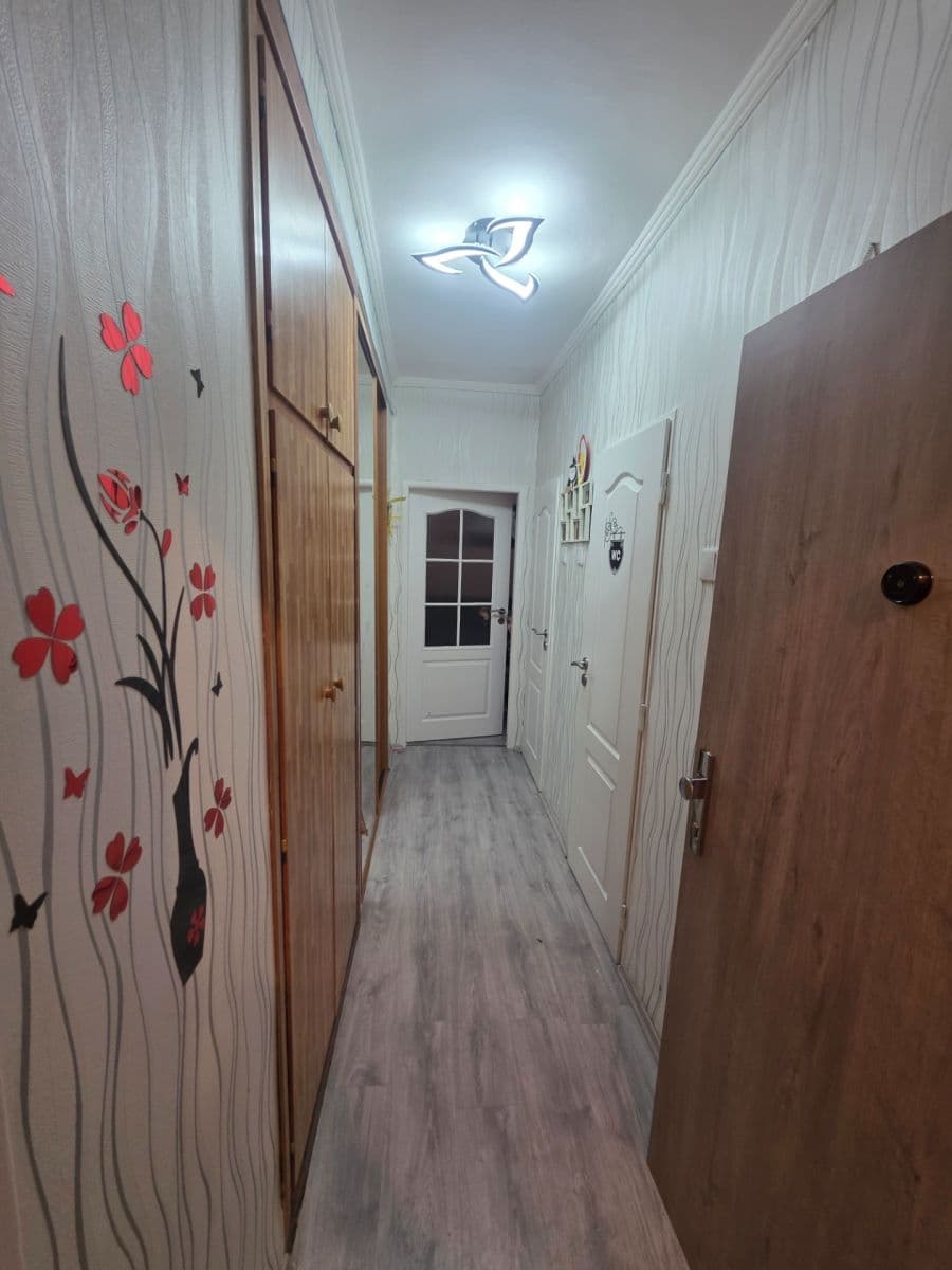 Predaj bytu 2-izbový 57 m², Hakenova, Kralupy nad Vltavou, Středočeský kraj Predaj bytu 2-izbový 57 m², Hakenova, Kralupy nad Vltavou, Středočeský kraj