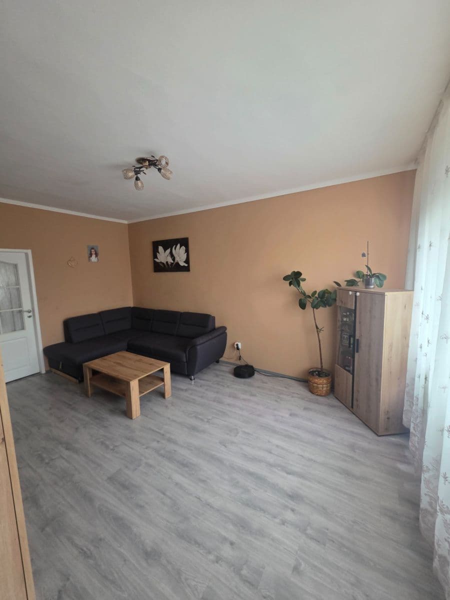 Predaj bytu 2-izbový 57 m², Hakenova, Kralupy nad Vltavou, Středočeský kraj Predaj bytu 2-izbový 57 m², Hakenova, Kralupy nad Vltavou, Středočeský kraj