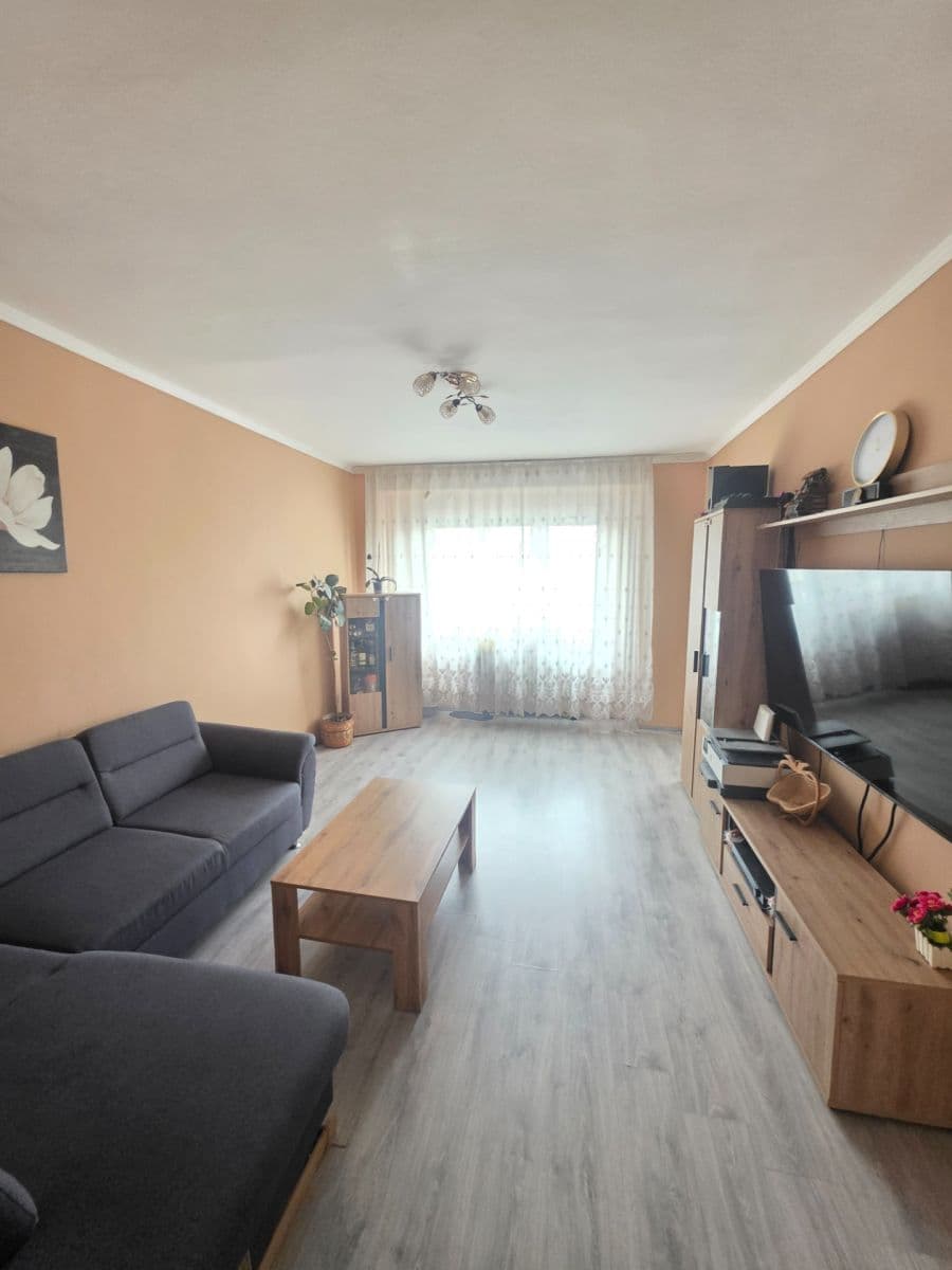 Predaj bytu 2-izbový 57 m², Hakenova, Kralupy nad Vltavou, Středočeský kraj Predaj bytu 2-izbový 57 m², Hakenova, Kralupy nad Vltavou, Středočeský kraj