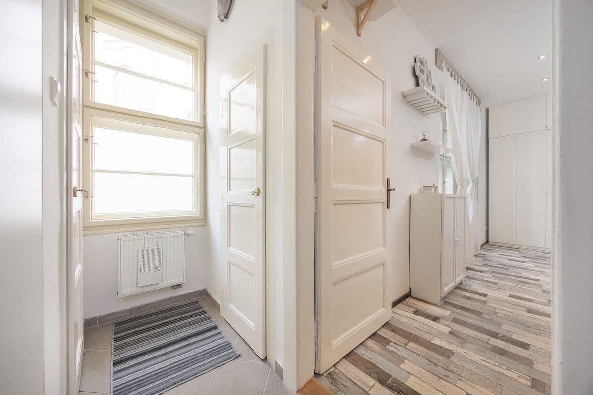 Prenájom bytu 1-izbový 34 m², Minská, Praha, Praha Prenájom bytu 1-izbový 34 m², Minská, Praha, Praha