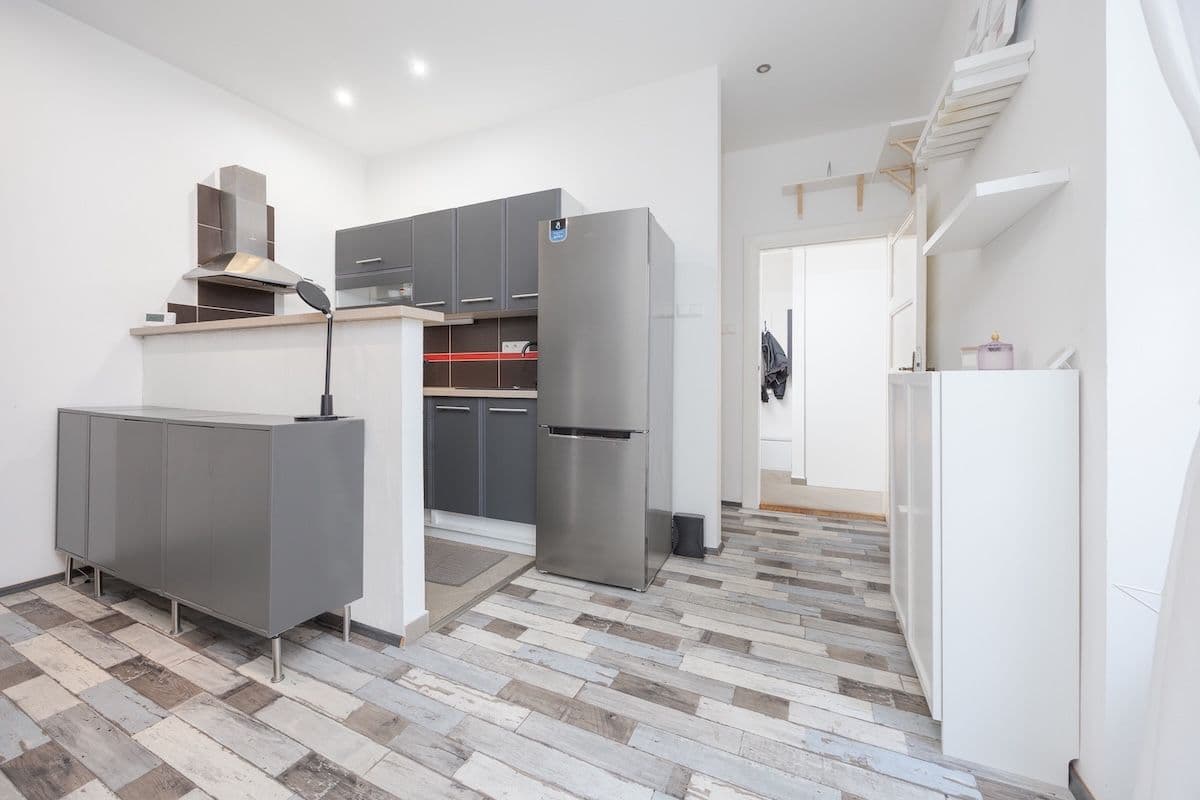 Prenájom bytu 1-izbový 34 m², Minská, Praha, Praha Prenájom bytu 1-izbový 34 m², Minská, Praha, Praha