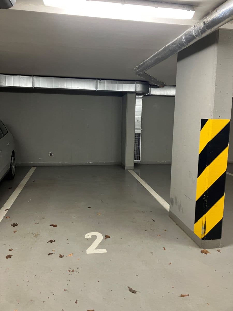 Prenájom garáže 13 m², Tigridova, Praha, Praha Prenájom garáže 13 m², Tigridova, Praha, Praha