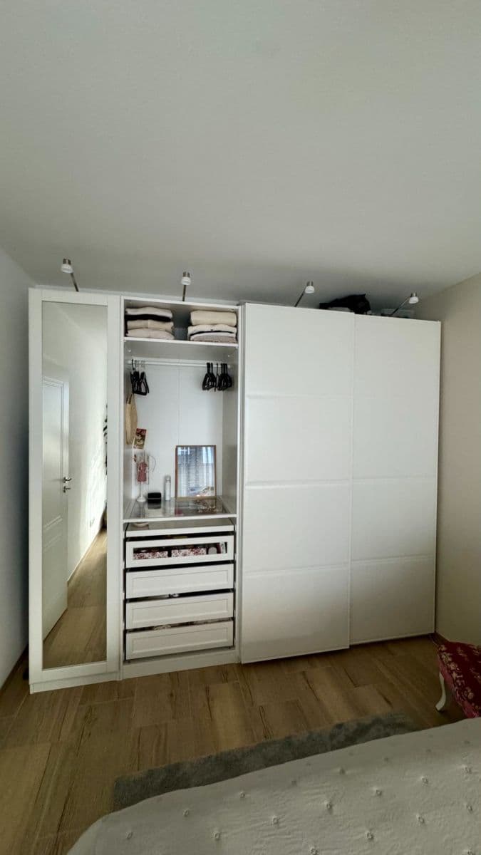 Prenájom bytu 2-izbový 58 m², Andreja Žarnova, Trnava, Trnavský kraj Prenájom bytu 2-izbový 58 m², Andreja Žarnova, Trnava, Trnavský kraj