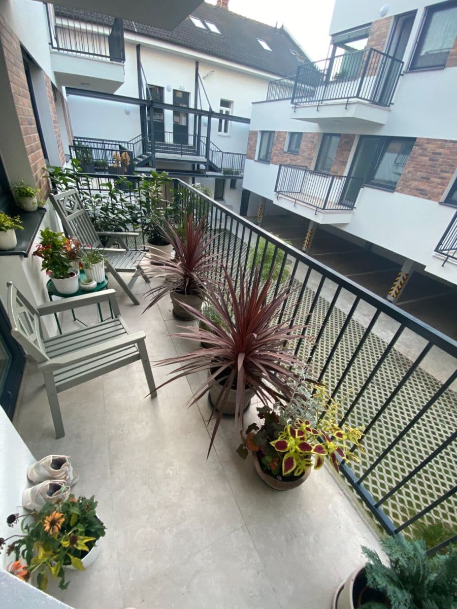 Prenájom bytu 2-izbový 58 m², Andreja Žarnova, Trnava, Trnavský kraj Prenájom bytu 2-izbový 58 m², Andreja Žarnova, Trnava, Trnavský kraj