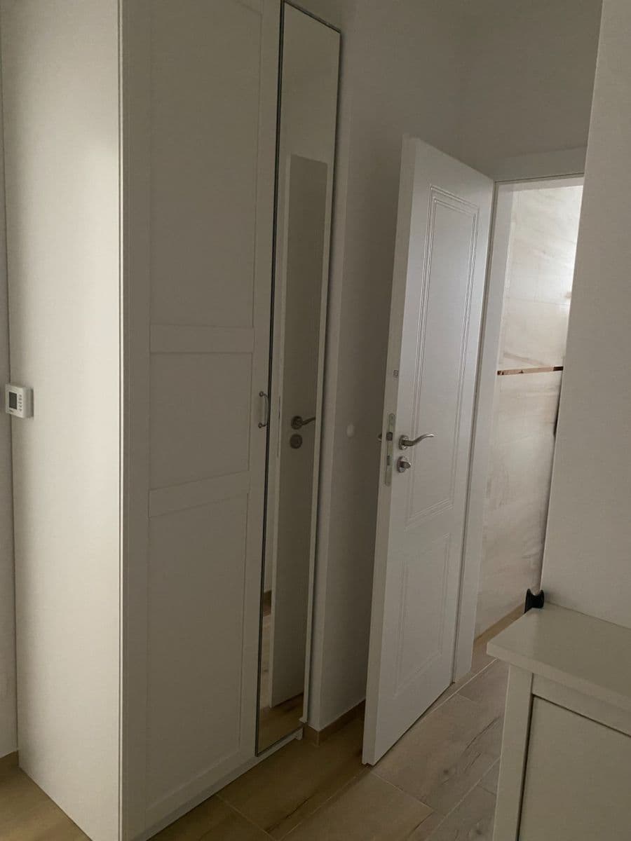 Prenájom bytu 2-izbový 58 m², Andreja Žarnova, Trnava, Trnavský kraj Prenájom bytu 2-izbový 58 m², Andreja Žarnova, Trnava, Trnavský kraj