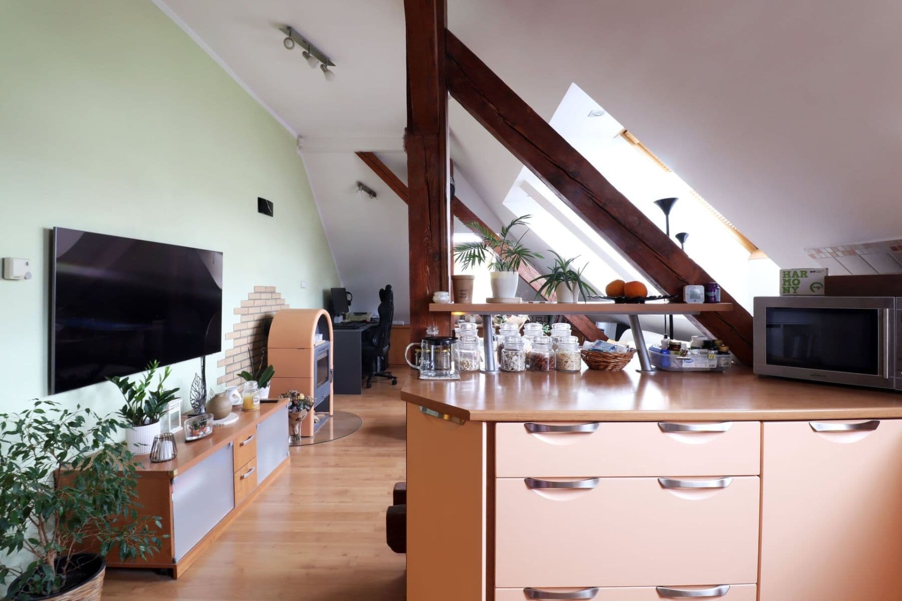 Prenájom bytu 2-izbový 66 m², V Holešovičkách, Praha, Praha Prenájom bytu 2-izbový 66 m², V Holešovičkách, Praha, Praha