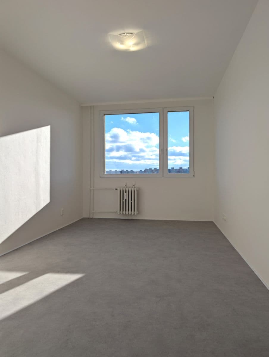 Prenájom bytu 4-izbový 107 m², Chalabalova, Praha, Praha Prenájom bytu 4-izbový 107 m², Chalabalova, Praha, Praha