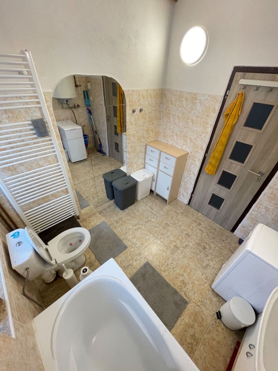 Prenájom bytu 1-izbový 60 m², U Lesíčka, Liberec, Liberecký kraj Prenájom bytu 1-izbový 60 m², U Lesíčka, Liberec, Liberecký kraj