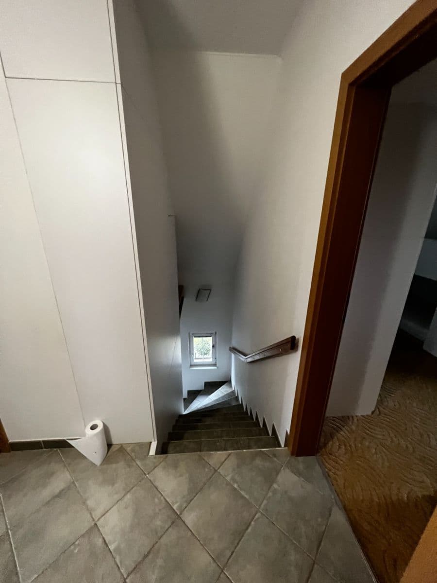 Prenájom domu 128 m², pozemek 1.200 m², V Pálce, Křenice, Středočeský kraj Prenájom domu 128 m², pozemek 1.200 m², V Pálce, Křenice, Středočeský kraj