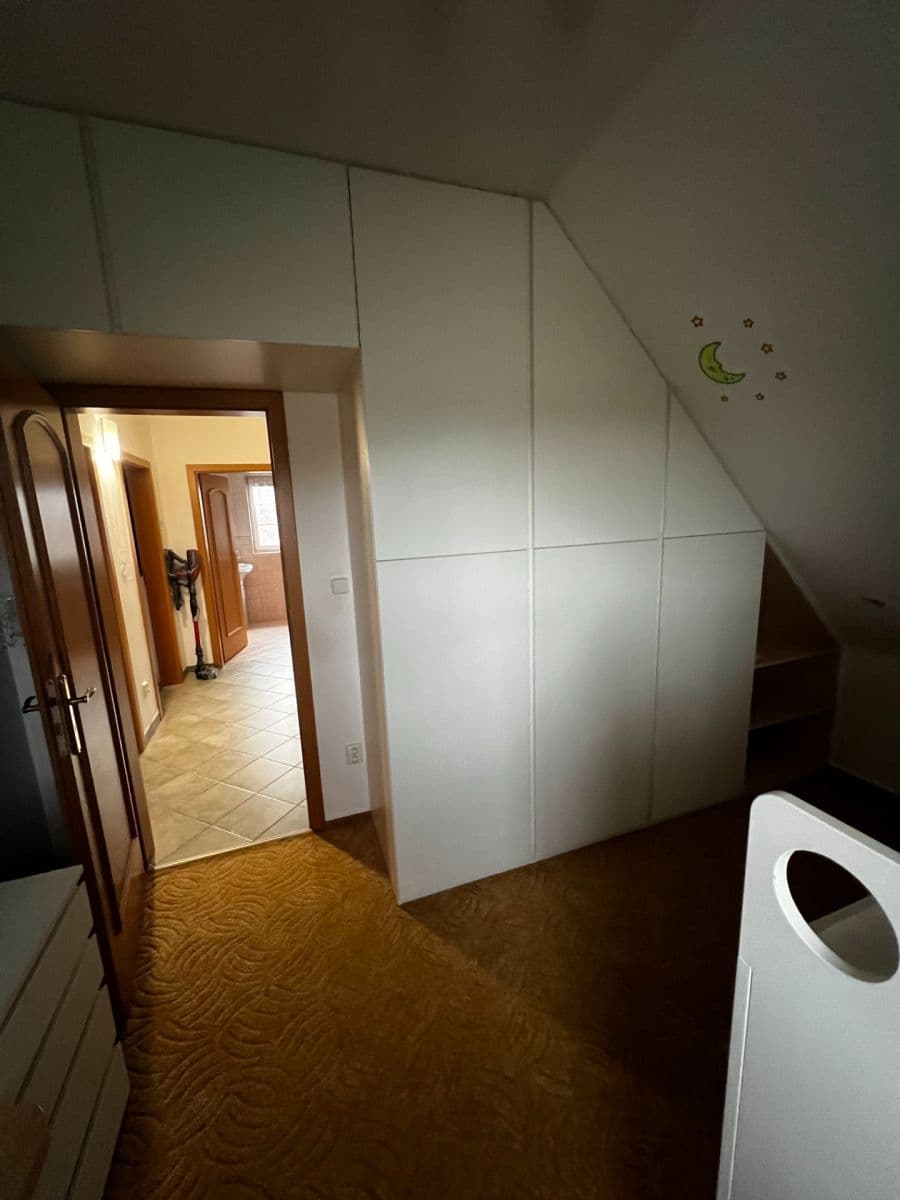 Prenájom domu 128 m², pozemek 1.200 m², V Pálce, Křenice, Středočeský kraj Prenájom domu 128 m², pozemek 1.200 m², V Pálce, Křenice, Středočeský kraj