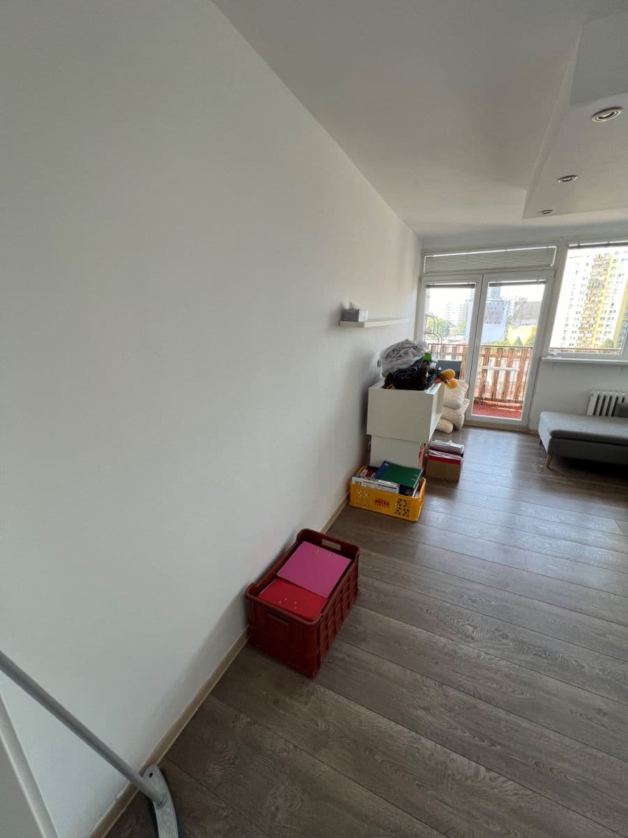 Prenájom bytu 3-izbový 71 m², Ostravská, Frýdek-Místek, Moravskoslezský kraj Prenájom bytu 3-izbový 71 m², Ostravská, Frýdek-Místek, Moravskoslezský kraj