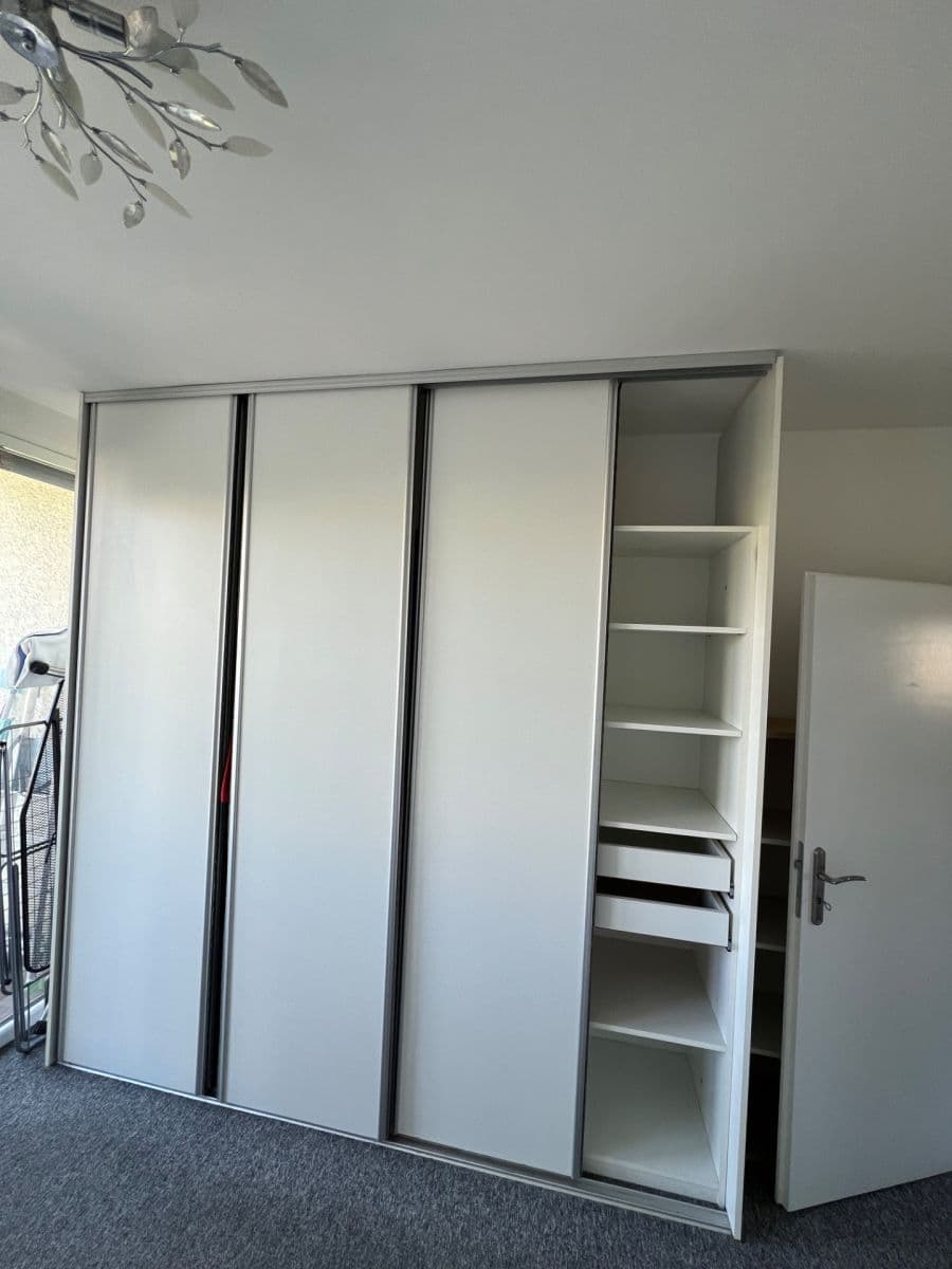 Prenájom bytu 3-izbový 71 m², Ostravská, Frýdek-Místek, Moravskoslezský kraj Prenájom bytu 3-izbový 71 m², Ostravská, Frýdek-Místek, Moravskoslezský kraj