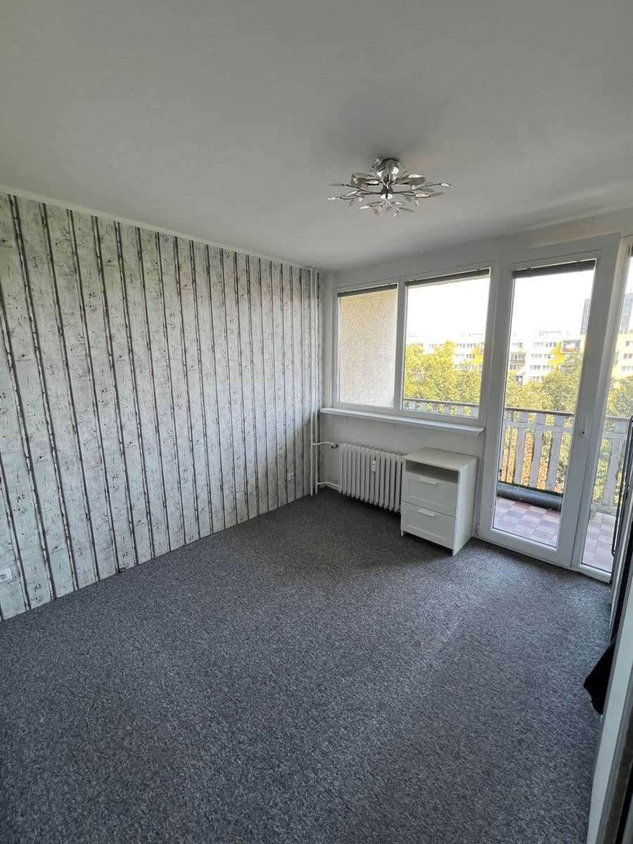 Prenájom bytu 3-izbový 71 m², Ostravská, Frýdek-Místek, Moravskoslezský kraj Prenájom bytu 3-izbový 71 m², Ostravská, Frýdek-Místek, Moravskoslezský kraj