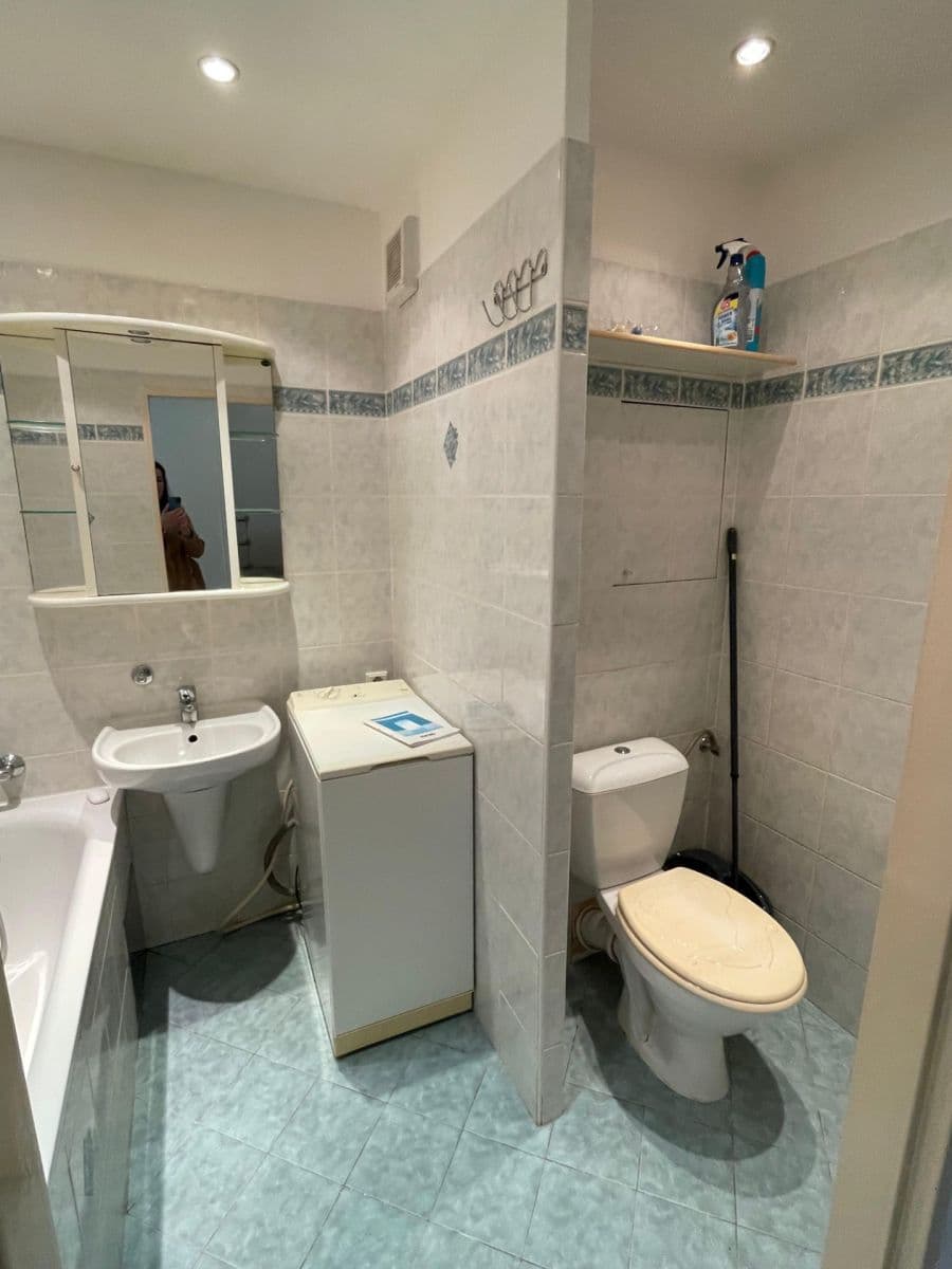 Predaj bytu 2-izbový 45 m², Na Komořsku, Praha, Praha Predaj bytu 2-izbový 45 m², Na Komořsku, Praha, Praha