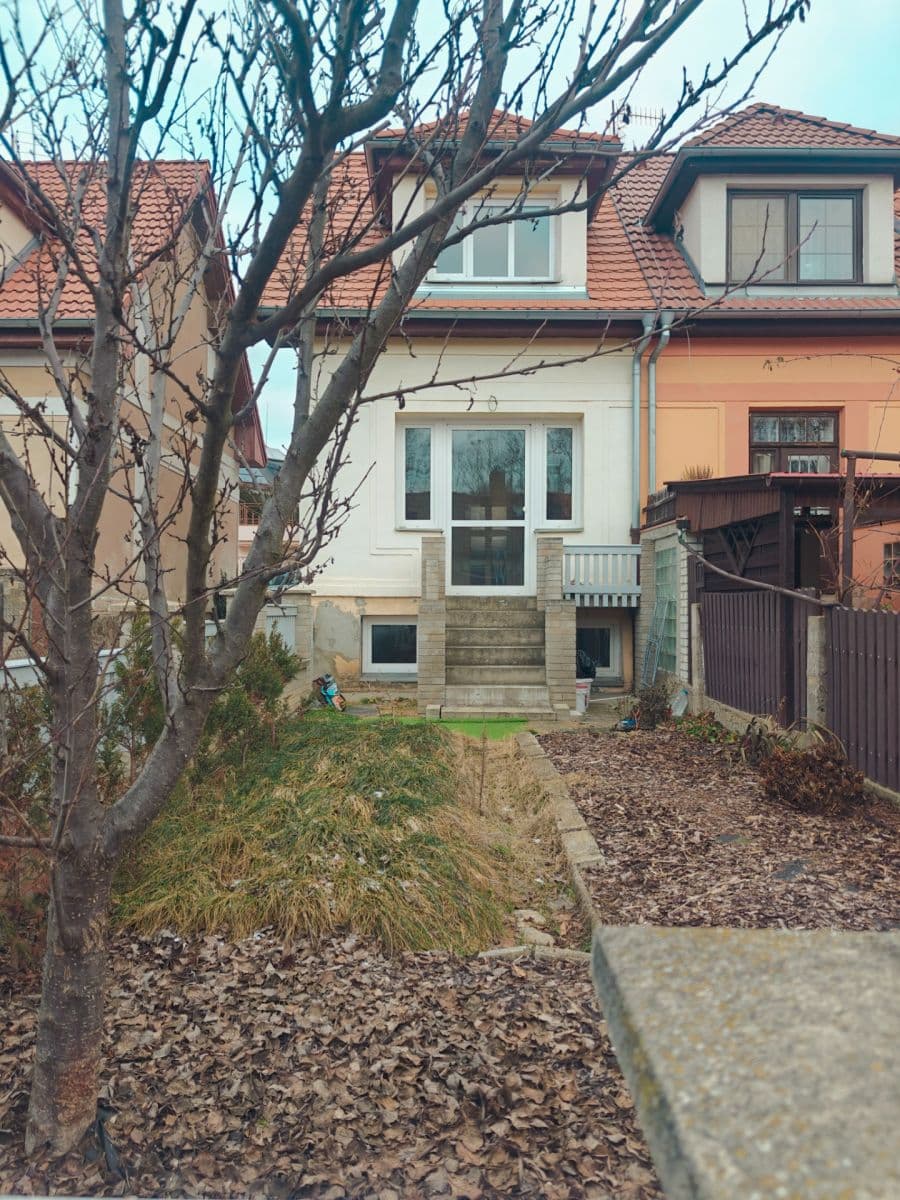 Prenájom domu 96 m², pozemek 100 m², Přímá, Praha, Praha Prenájom domu 96 m², pozemek 100 m², Přímá, Praha, Praha