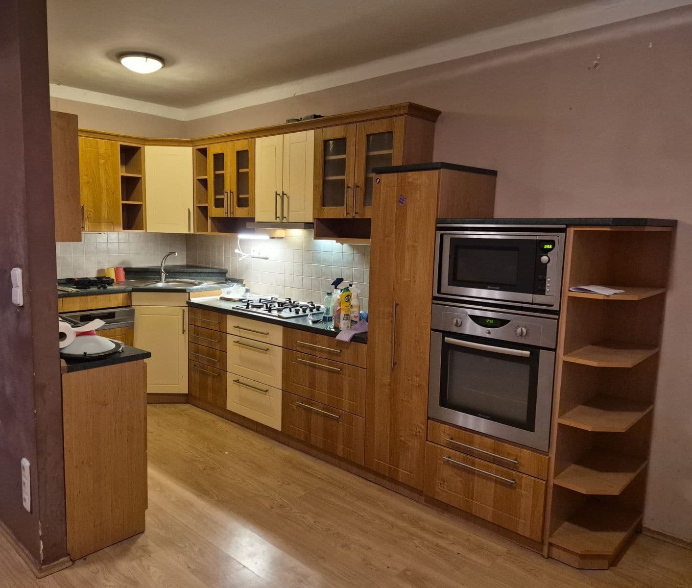 Prenájom bytu 3-izbový 66 m², Masarykova, Kolín, Středočeský kraj Prenájom bytu 3-izbový 66 m², Masarykova, Kolín, Středočeský kraj