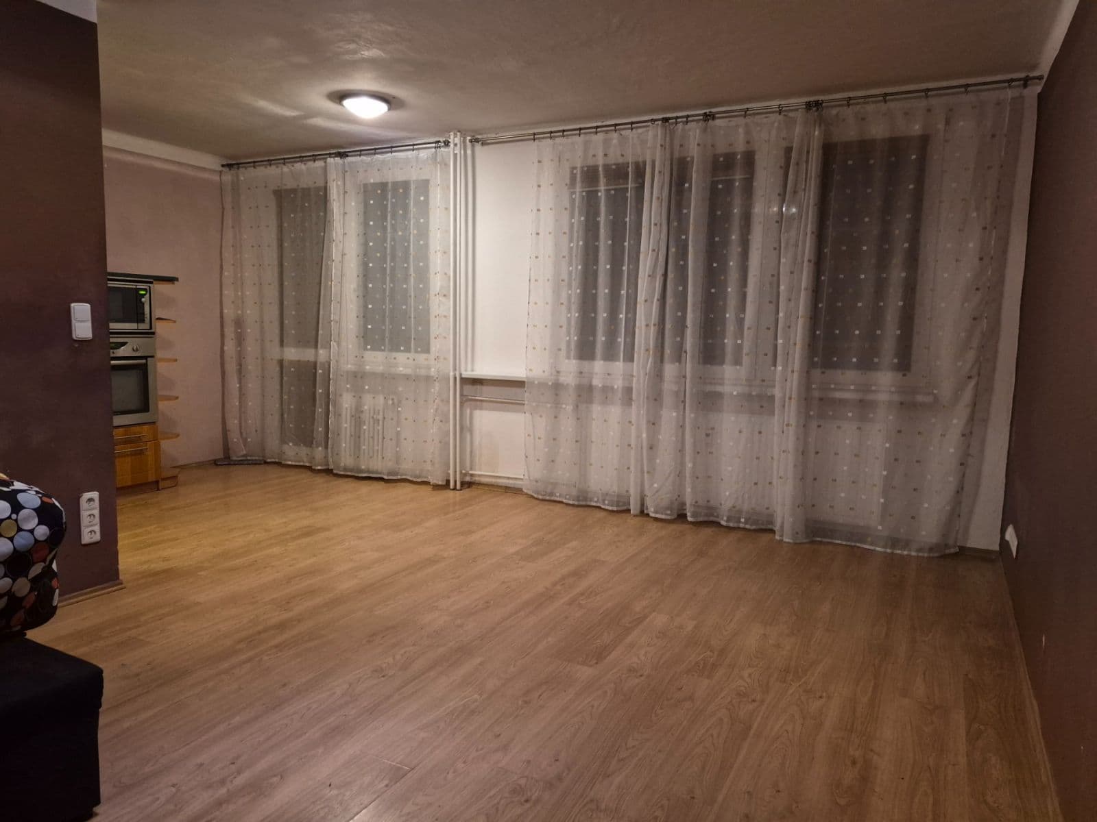 Prenájom bytu 3-izbový 66 m², Masarykova, Kolín, Středočeský kraj Prenájom bytu 3-izbový 66 m², Masarykova, Kolín, Středočeský kraj