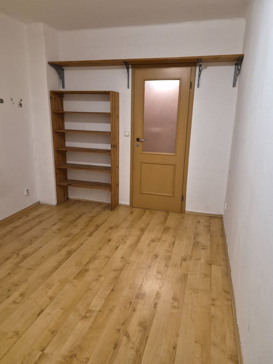 Prenájom bytu 3-izbový 66 m², Masarykova, Kolín, Středočeský kraj Prenájom bytu 3-izbový 66 m², Masarykova, Kolín, Středočeský kraj