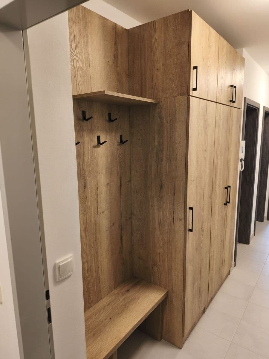 Prenájom bytu 1-izbový 48 m², P. Bezruče, Nová Paka, Královéhradecký kraj Prenájom bytu 1-izbový 48 m², P. Bezruče, Nová Paka, Královéhradecký kraj