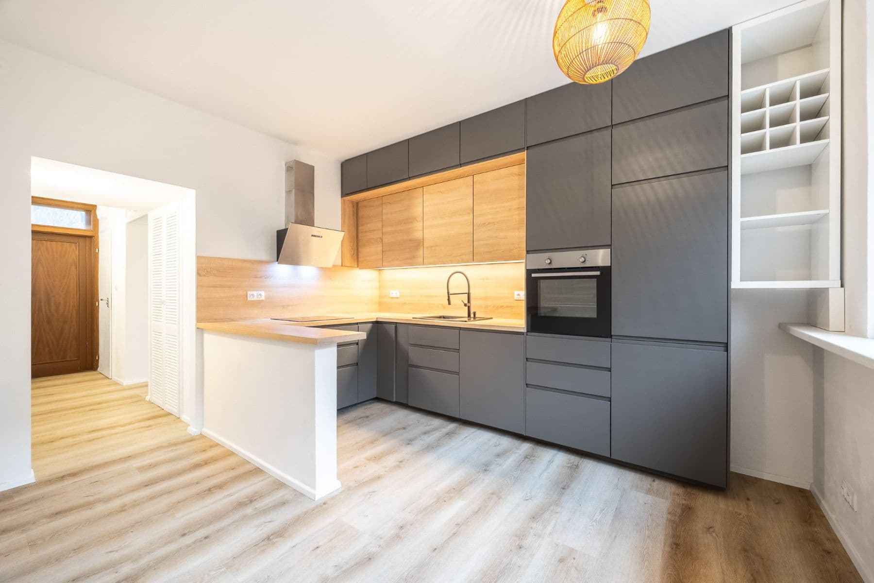 Predaj bytu 2-izbový 51 m², Humpolecká, Praha, Praha Predaj bytu 2-izbový 51 m², Humpolecká, Praha, Praha