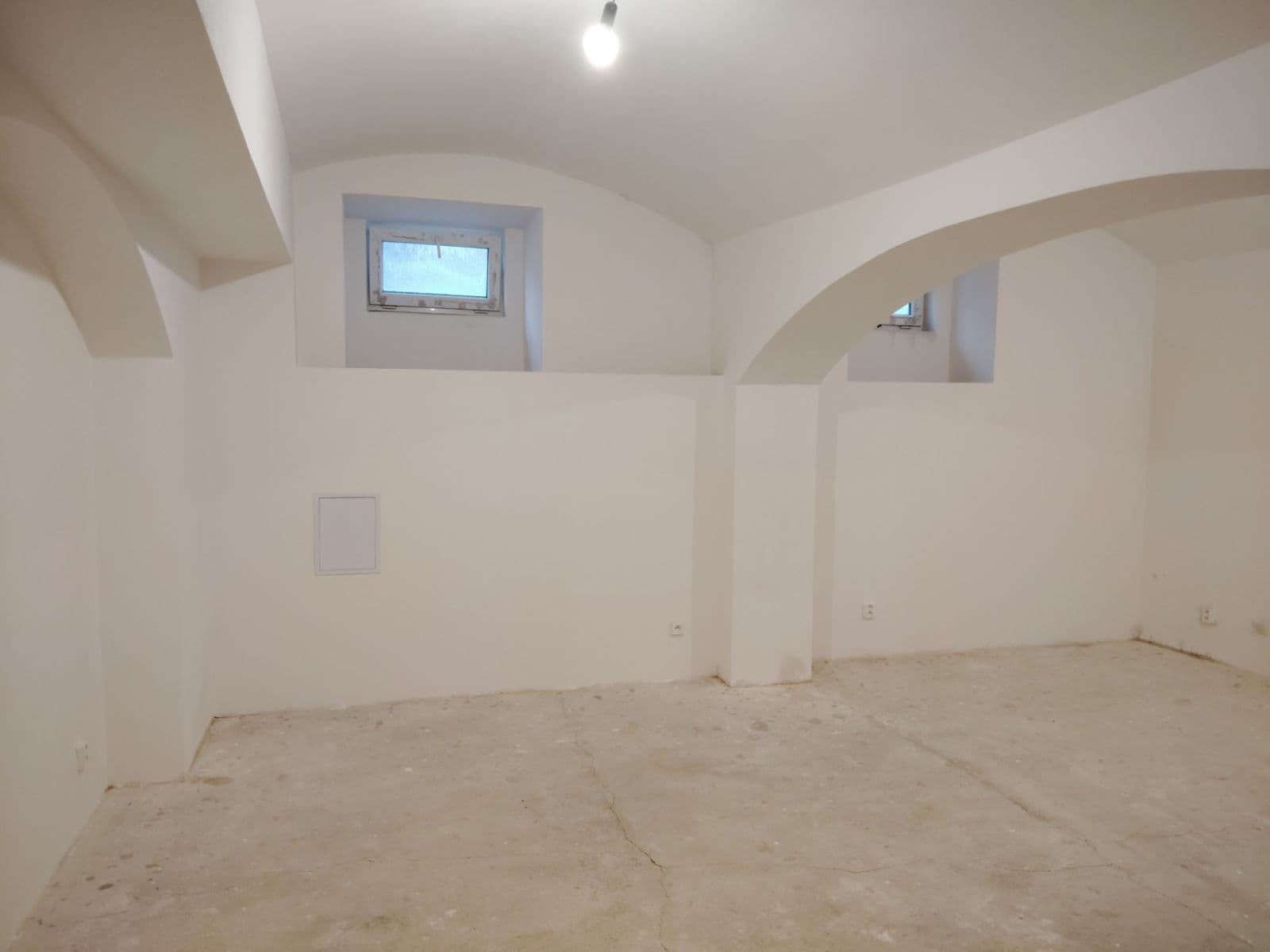 Prenájom kancelárie 110 m², Saratovská, Praha, Praha Prenájom kancelárie 110 m², Saratovská, Praha, Praha